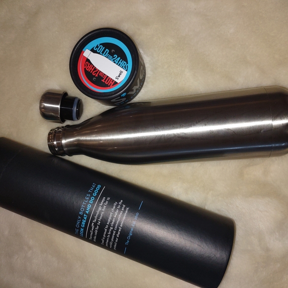 New S'well Stainless Steel Silver Insulated Water Bottle With Box - Picture 5 of 11